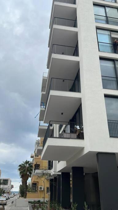 Mr Nehemiah Swimming Pool/beach Apartment Tel Aviv