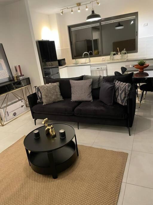 Apartment Mr Nehemiah Swimming Pool/beach Tel Aviv